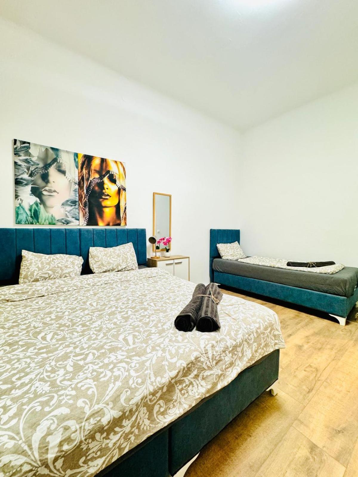 Comfortable 5br Shared 10 Minute Walk To Matzleinsdorfer Platz * Viena