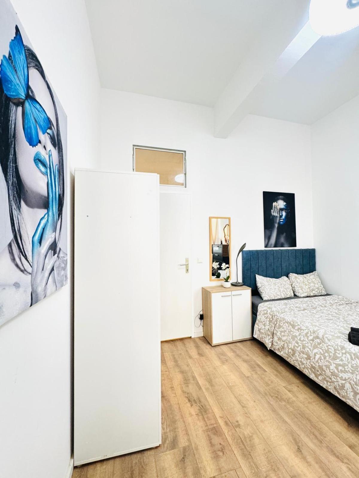 Apartamento Comfortable 5br Shared 10 Minute Walk To Matzleinsdorfer Platz *